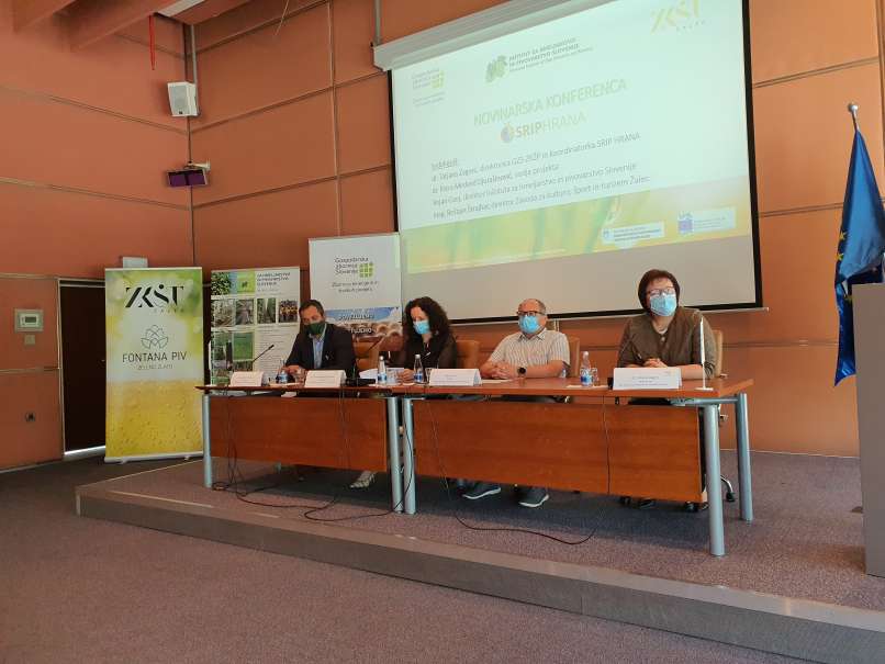 novinarska-konferenca-za-prvo-senzorično-ocenjevanje-piva-za-promocijo-slovenske-kakovosti
