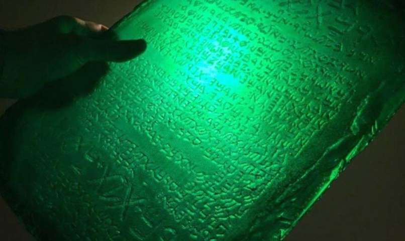 Emerald tablet ancient origins