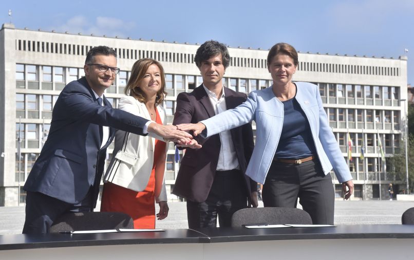 sarec mesec bratusek fajon bobo
