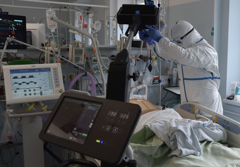epidemija, splošna-bolnišnica-jesenice, koronavirus, covid-19, november, 2021