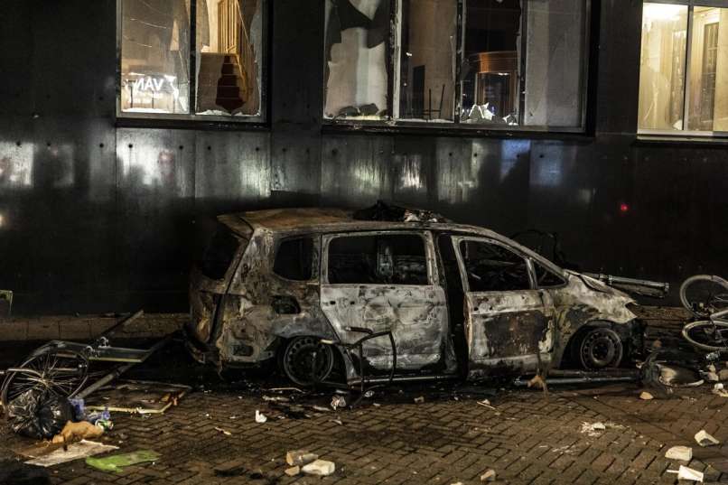 rotterdam, protest, nasilje