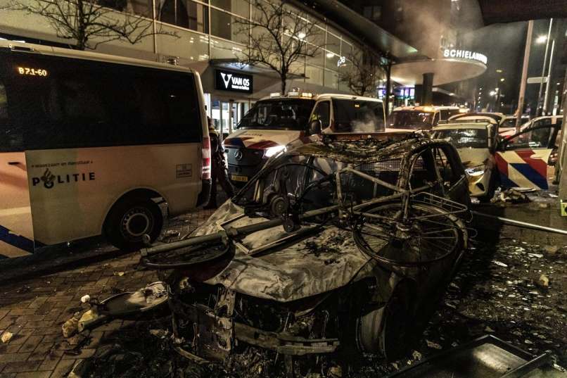 rotterdam, protest, nasilje