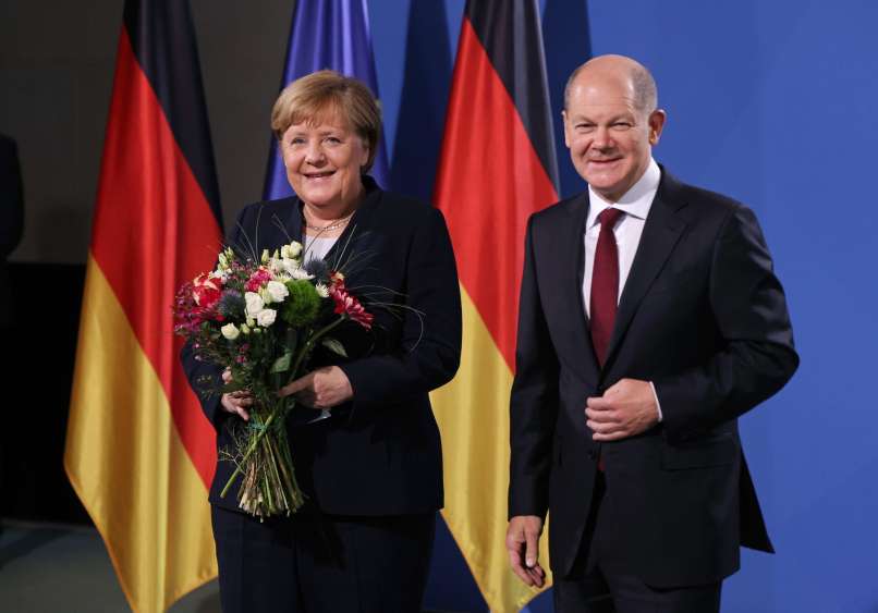 angela merkel, olaf scholz