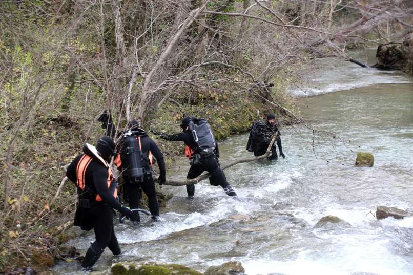 potapljači, iskanje, dragonja