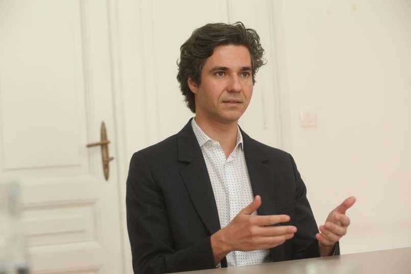 luka-mesec, intervju-levica, levica