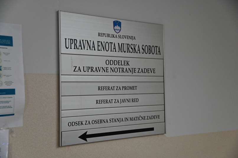 upravna-enota, osebne-izkaznice, potne-listine