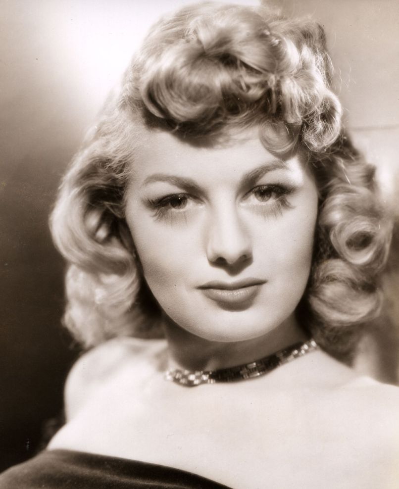 Shelley Winters (1920 - 2006), še ena lepotica zlate dobe Hollywooda, njena kariera se je razpotegni