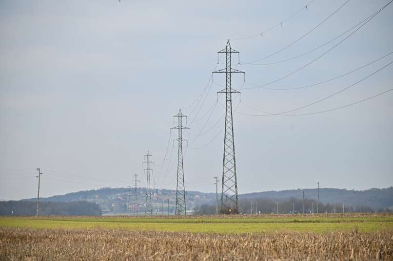 energetska-infrastruktura, daljnovod, električna-napeljava, električni-sistem, elektro, dron