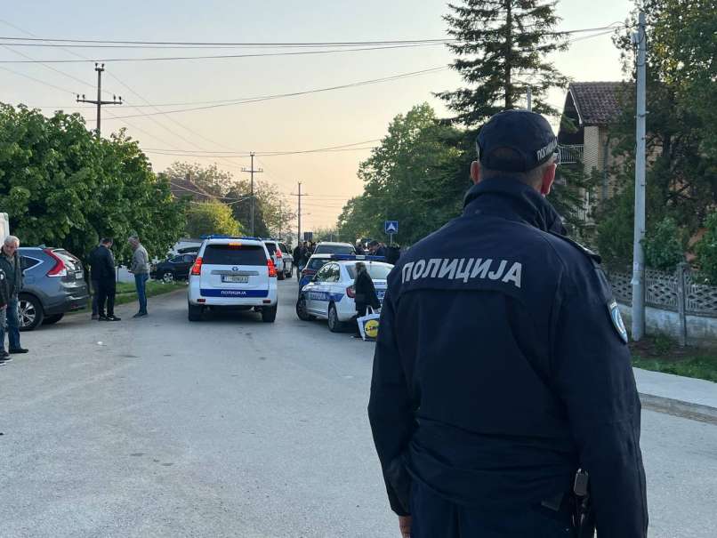 mladenovac, srbska policija