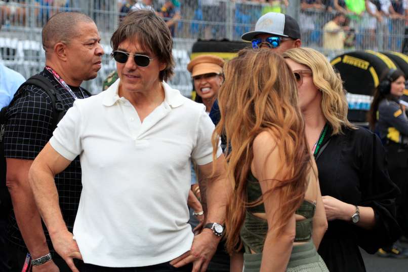 tom-cruise, shakira