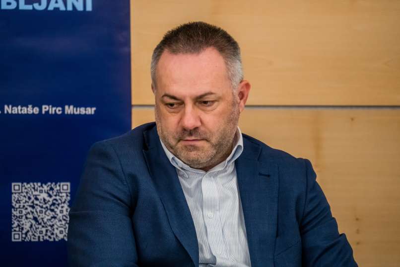 bešič loredan,minister, zdravstvo