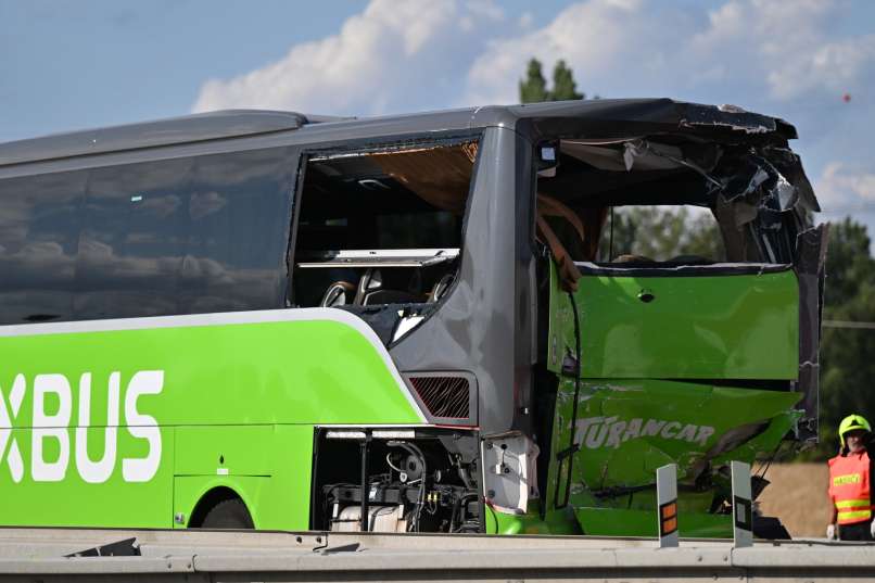 avtobus, brno, češka, prometna nesreča