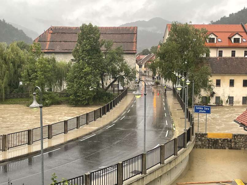 poplave, škofja loka