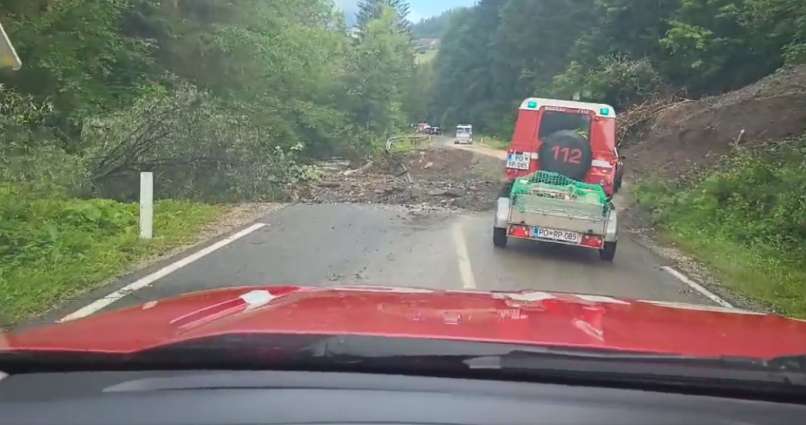 pot v črno na Koroškem