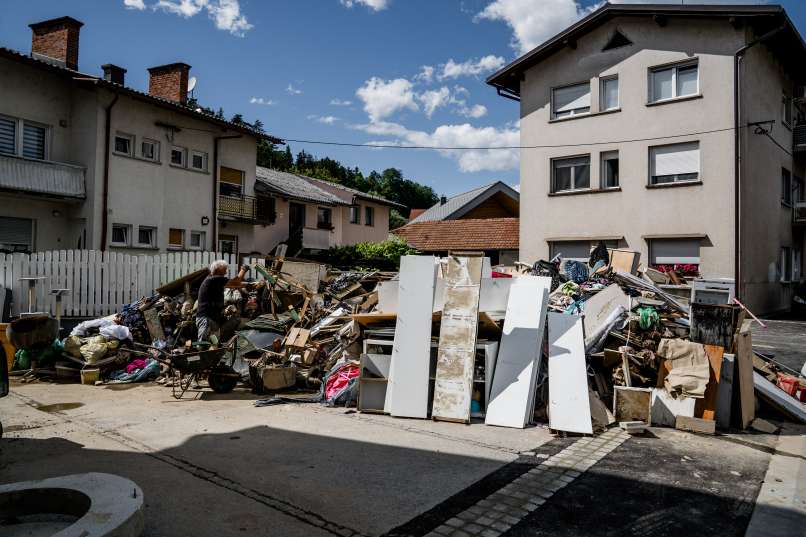 mengeš, odpadki