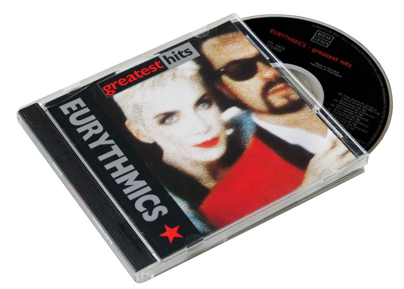 Skupaj sta Eurythmics prodala več kot 75 milijonov plošč