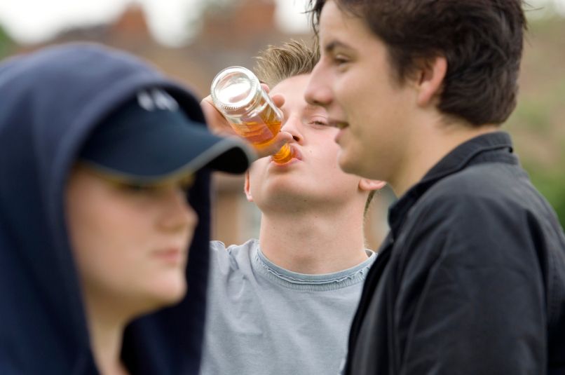 mladi, alkohol