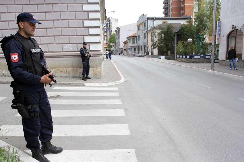 Bosna in Hercegovina orožje policija