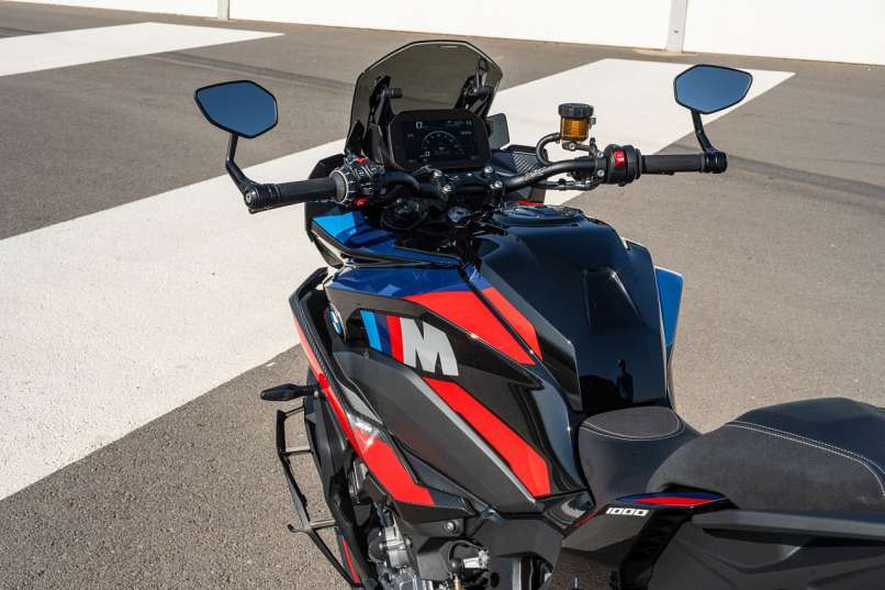 BMW M 1000XR_002