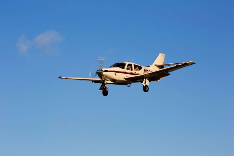 Rockwell Commander 112B