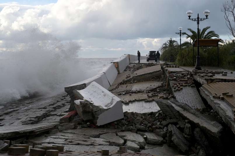 sochi-storm-russia