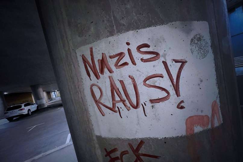 nazis-raus