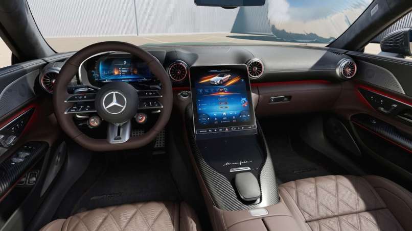 mercedes-amg-63-se-performance
