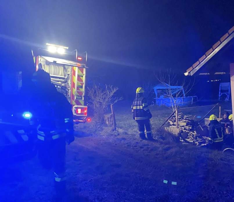 plinska jeklenka, gasilci, požar, eksplozija
