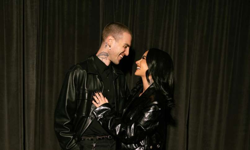 Demi in Lutes