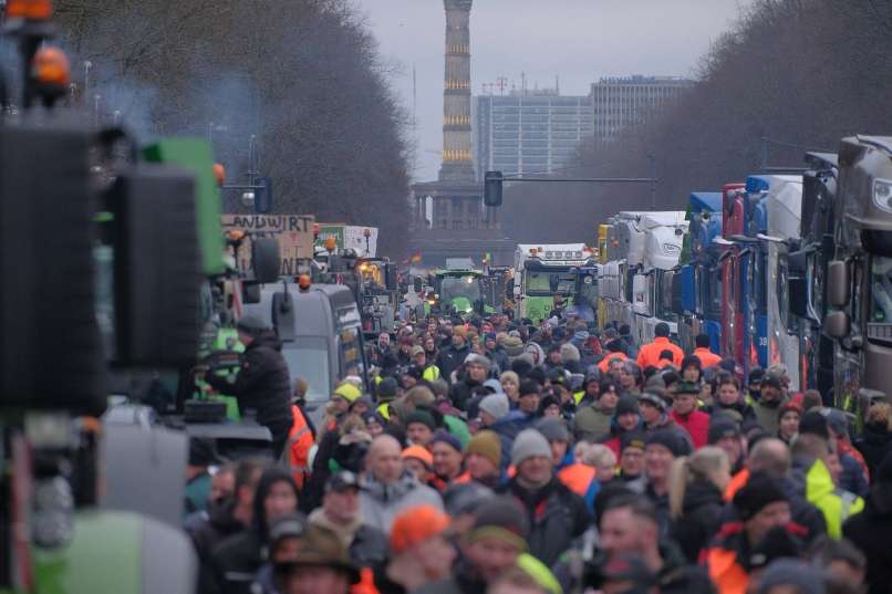 kmeti, berlin, protest