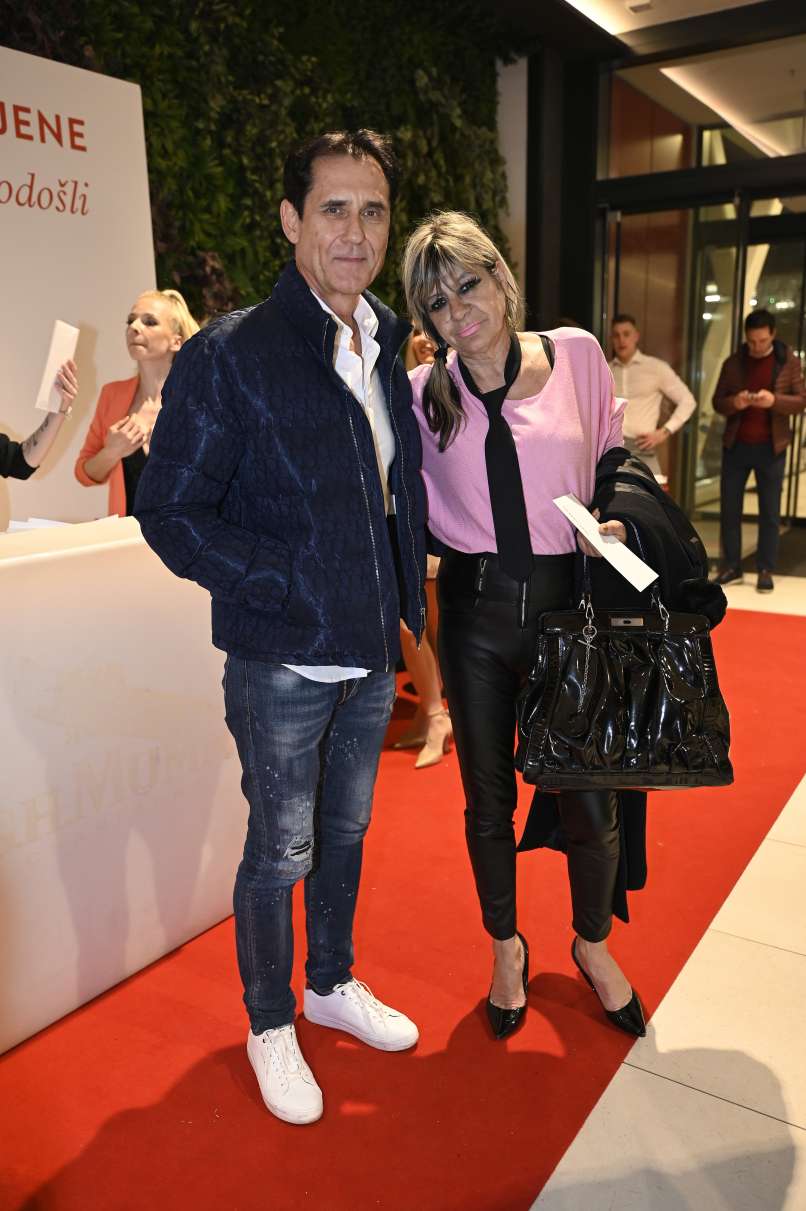 Stojan Auer, Karmen Auer