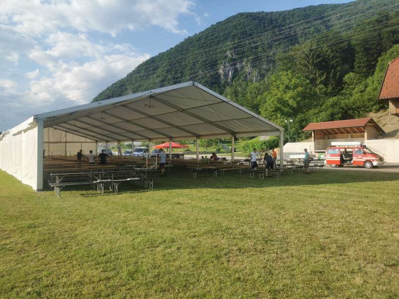šotor veselica gasilci prireditev