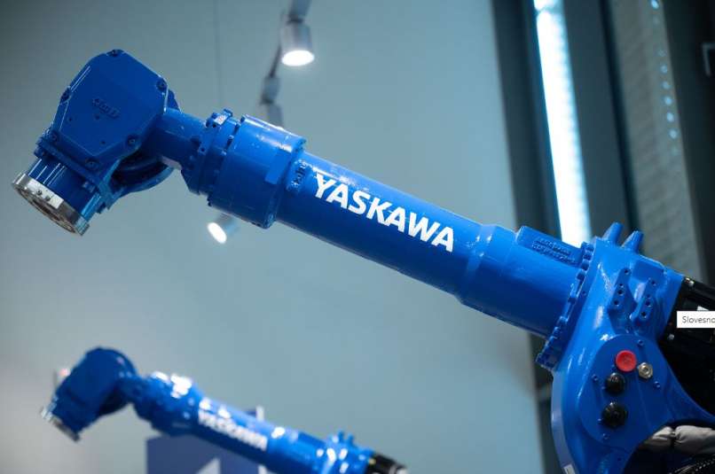 yaskawa, robot