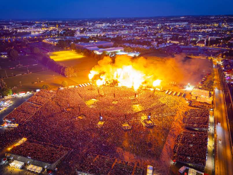 Ne, to ni požar - to je pirotehnika skupine Rammstein