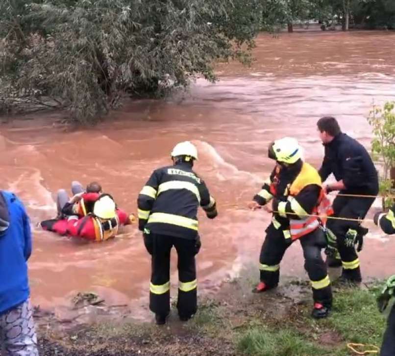 stenava, najstniki, poplava