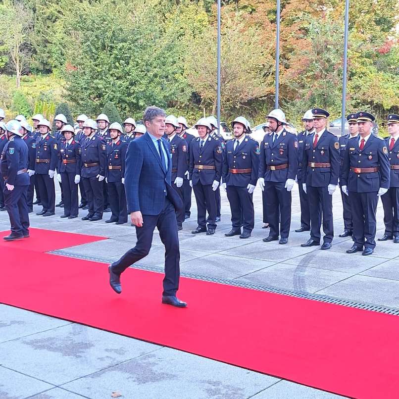 gasilska-zveza-slovenije, gasilsko-vozilo, borut sajovic