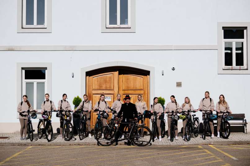 miss, miss-slovenije, swy, lendava, kolesarjenja, kolo, finale, miss-slovenije-2024