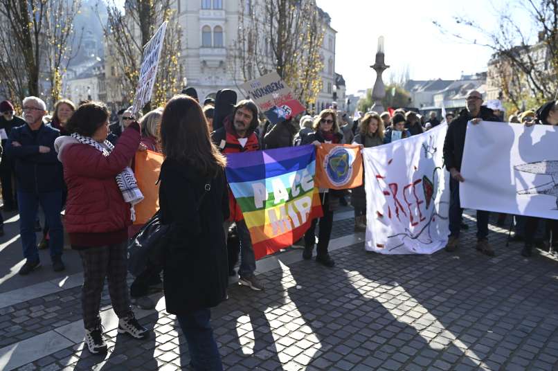 protivojni shod, prešernov trg