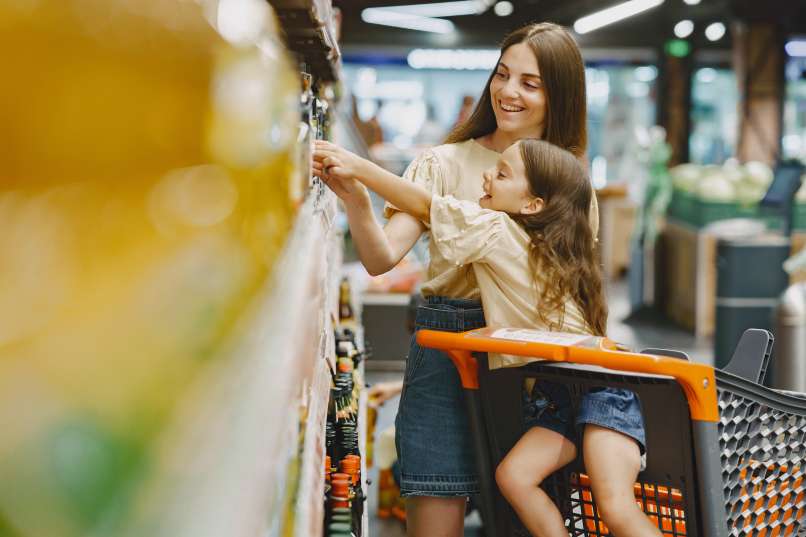 spar, nakupi, nakupovanje, trgovina, prihranek, popust, ugodnosti, akcija, kartica-zvestobe