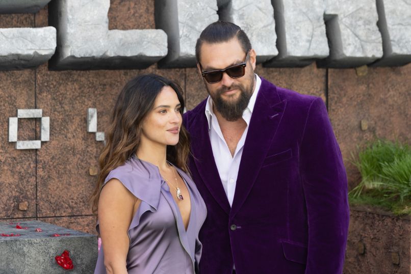 adria-arjona, Jason Momoa