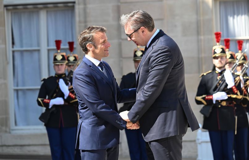 vucic macron