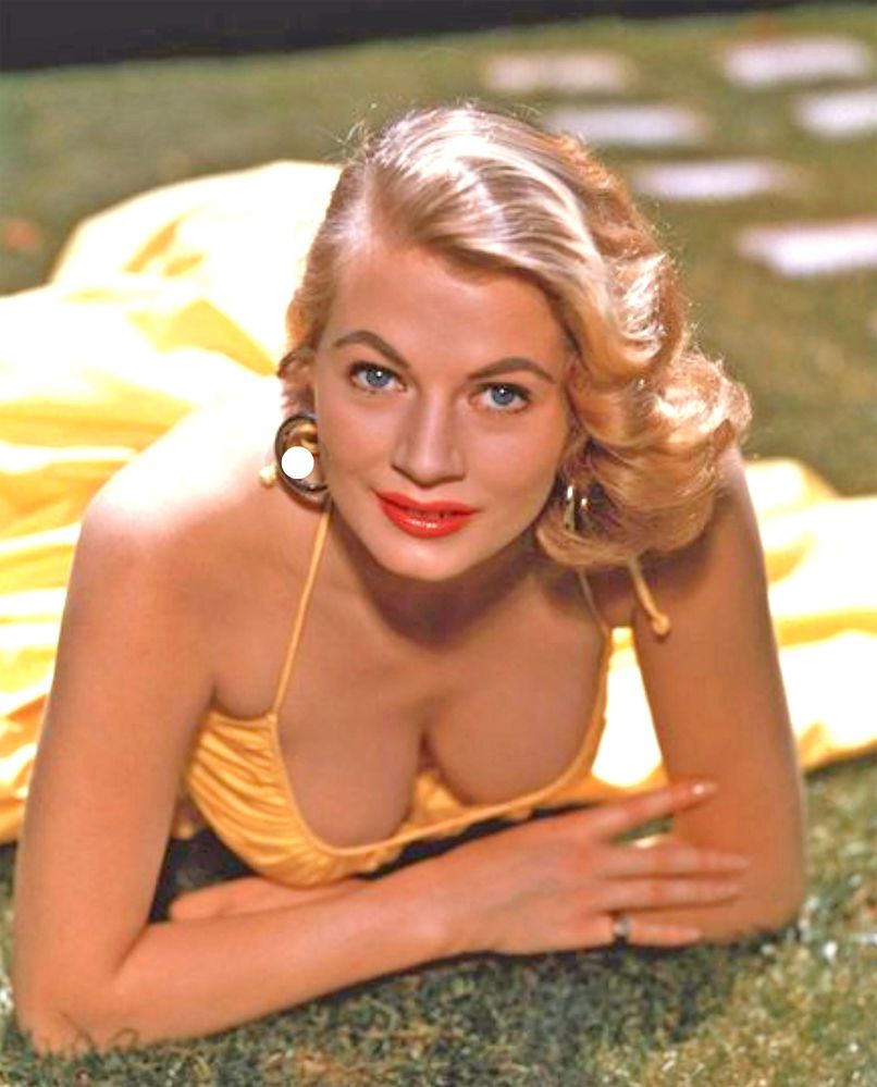 Anita Ekberg