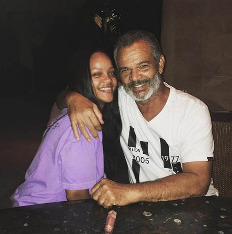 Rihanna, Ronald Fenty (1)