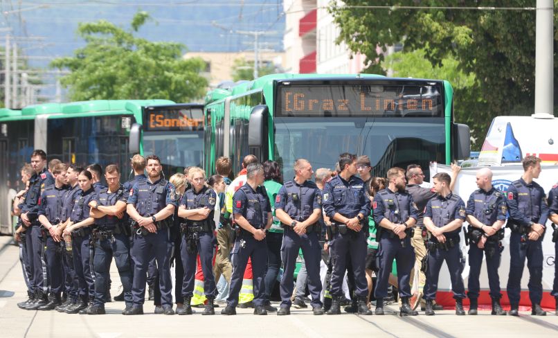 gradec, streljanje, policija