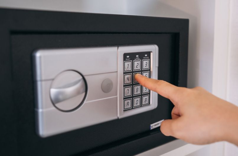 vlom, zaklepanje-vrat