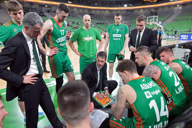 Ekipa Si Olimpija Ostala Brez Glavnega Trenerja To Je Bil Razlog