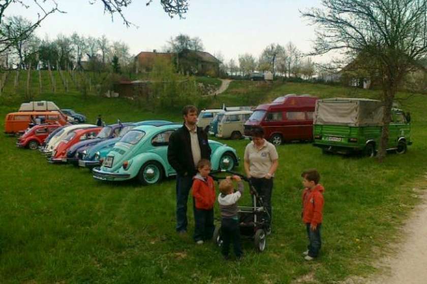 FOTO: Z ljudskimi vozili v pomlad