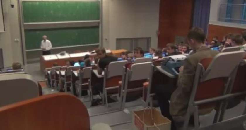 VIDEO: Študent poskrbel za smeh