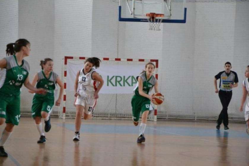 FOTO: Košarkaricam Krke turnir v Trogirju