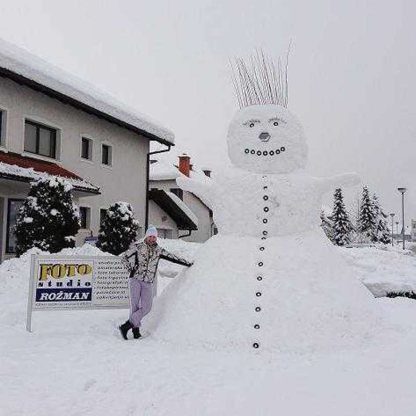 FOTO: V Brežicah najvišji snežak